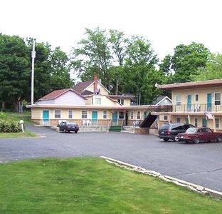 Economy Inn Кадиллак Экстерьер фото